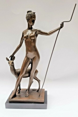 Bronzefigur jagdgöttin diana - bronzefigur,