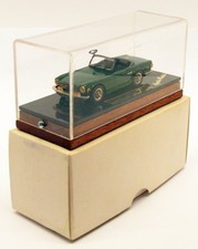 Apollo Models 1/43 Scale White Metal Model Car AP742  - Triumph TR6 - Green