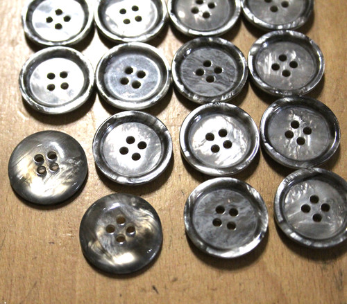 Grau schillernde knöpfe - 15,