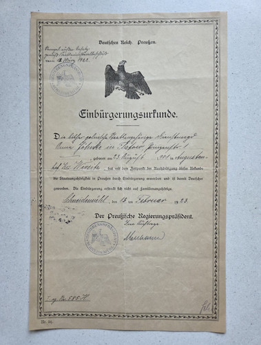 Einbürgerungsurkunde