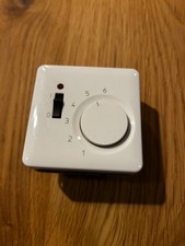 Jung TR231 Raumthermostat inkl. Abdeckung Cremeweiß