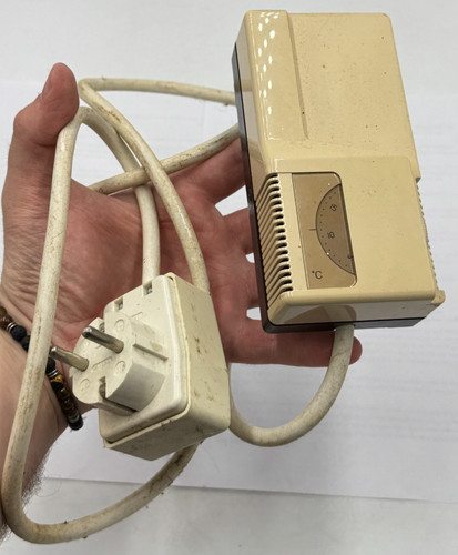 Altes antikes thermostat - altes,