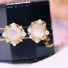 F18 Romantic Mother of Pearl