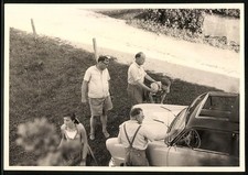 Fotografie Auto Ford Taunus Weltkugel, PKW mit beschädigter Frontscheibe 