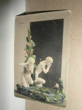 Künstler AK Spiegel Nackte Frau(Skulptur) Blumen,Seerosen,Blätter nicht gel.