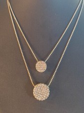 Damen zwei in eine Halskette