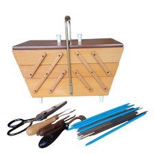 Nähkästchen Holz Nähkasten Nähbox Nähen klein 20cm Hoch Alt + mit Zubehör