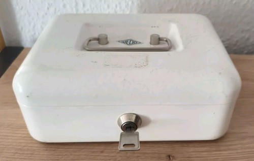 Gebrauchte alte geldkassette - alte,