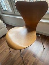 Design-Holzstühle im