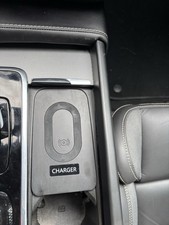 QI-Ladegerät VOLVO Mittelkonsole Wireless Charger & Apple Carplay wireless 