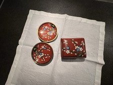 Cloisonne Schatulle Deckeldose und 2 Tellerchen Asiatika Messing Emaille China