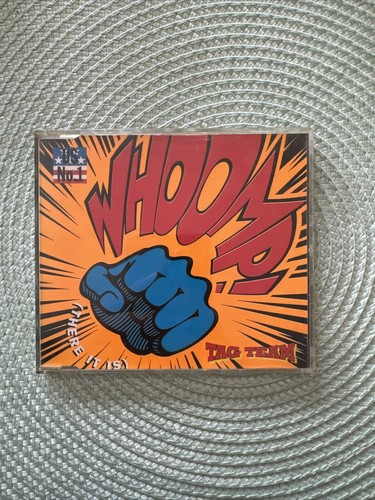 Whoomp there von tag - whoomp, is