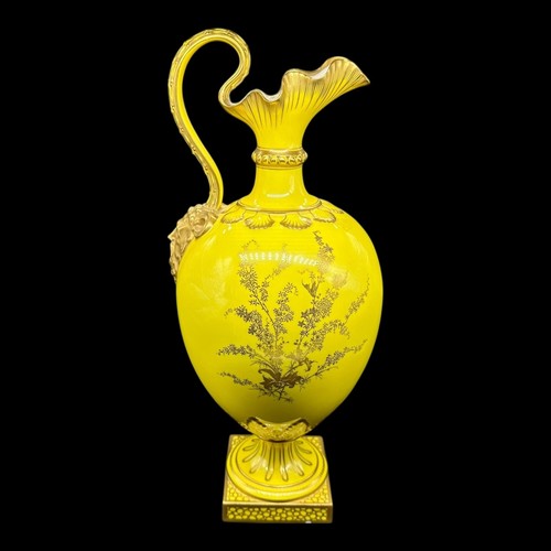 Royal crown derby canary - royal,