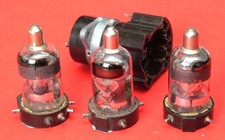 3 Wehrmachtsröhren RV2,4P700