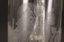 Großer Glas Krug Bierkanne