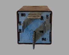 Original Gilera Runner 50 125 180 200 FX FXR SP VX VXR Anlasser-Relais Starter