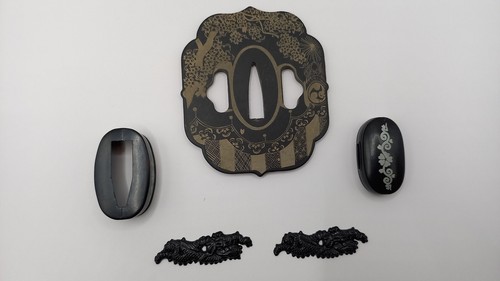 Tsuba kashira menuki und - tsuba,kashira,menuki,