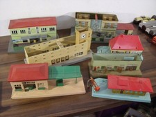 Märklin, HWN usw. Bahnhofskonvolut für Bastler   H0/0   5ß-60-er Jahre