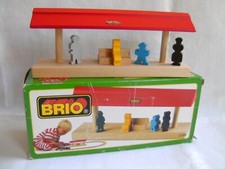 Brio Eisenbahn : Bahnsteig