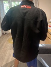 Brazilian Jiu Jitsu Anzug mit hoher Qualität Stoff.