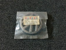 VW Golf 3 VW-Zeichen Emblem Heck 1H6853630 WV9 Neu