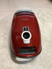Miele Complete S8 C3 Complete Red Ecoline Staubsauger Grundgerät