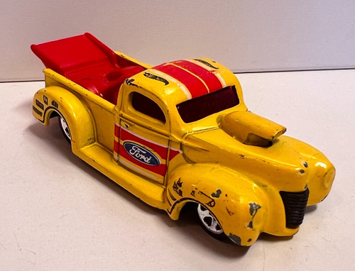 Hot wheels ford - pickup,