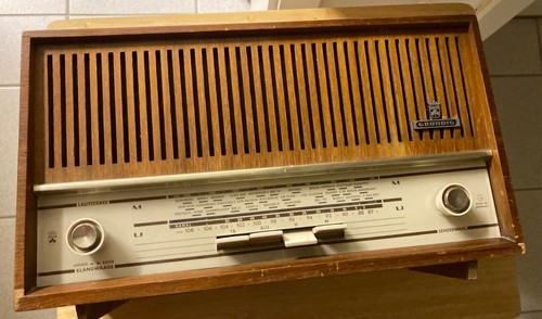 Grundig röhrenradio type 98 - röhrenradio,,