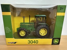 John Deere 3040 Tractor Traktor - 1:32 Britains 43020