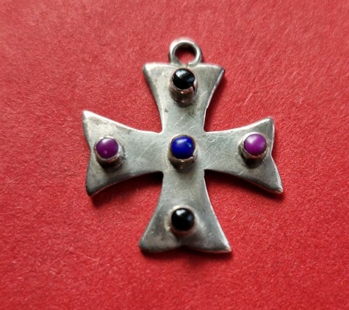 Silberkreuz mit steinen in - 5,