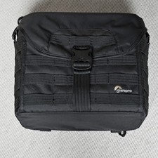 Fototasche Lowepro, ProTactic SH 180 AW, Hand- / Schultertasche, schwarz