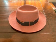 Karl Lagerfeld Designer Hut