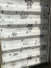 Klemmträger Doppelrollo mit Blumen für Senkrechtfenster-Original sun collection 