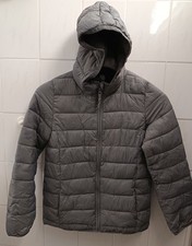Ultraleichte graue Steppjacke