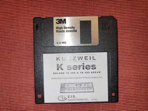 Floppy mit roland tr606 - floppy,