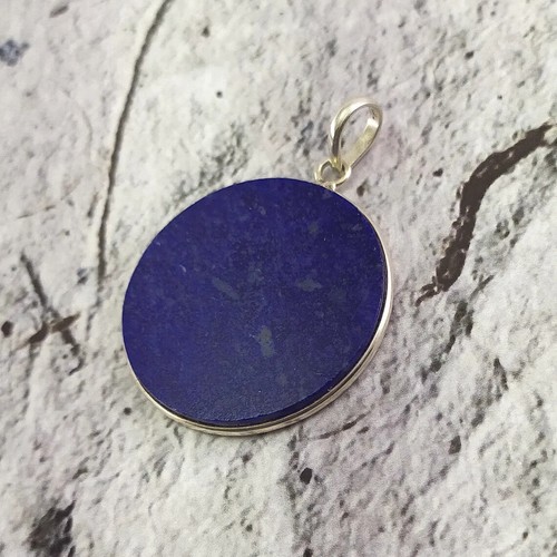 Schöner blauer lapis lazuli - blauer,