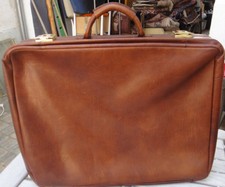 Stilvoll Reisen Assima Creation Koffer Lederkoffer Wasserbüffel rotbraun