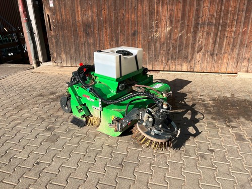 Anbau kehrmaschine avant - anbau-kehrmaschine,