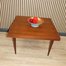 1960er TEAK Holz Couchtisch schlicht quadratisch 80x80 H47 Beistelltisch konisch