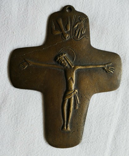 Kreuz mit glaubensbekenntnis - mit,