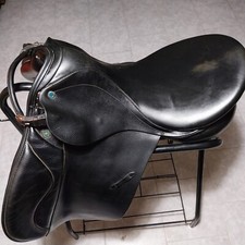 Stübben Vielseitigkeitssattel Genesis, Schwerpunkt Dressur, Sitzgröße 18