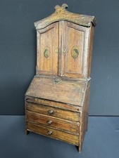 Antiker Miniatursekretär mit