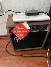 Fender Acoustasonic 15 -