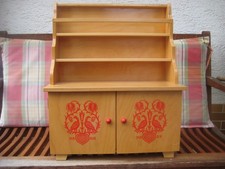 Kinderschrank für Puppengeschirr von HABA