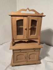 Alter Küchenschrank für die