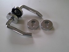 HG Messing Chrom pol. Rosetten-Türbeschlag Mod. Orione Türdrücker