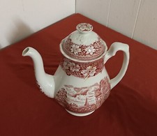 Coaching Taverns Kaffeekanne Royal Tudor Ware.  Rot/Weiß englisches Porzellan.