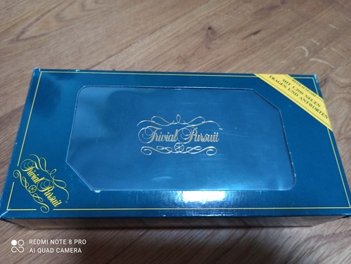 Trivial pursuit kompakt - pursuit,