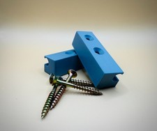 Regalbodenhalter z.B. für