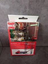 Busch 7902 - Action Set: Gerüst mit Maurer und Flaschenzug in OVP